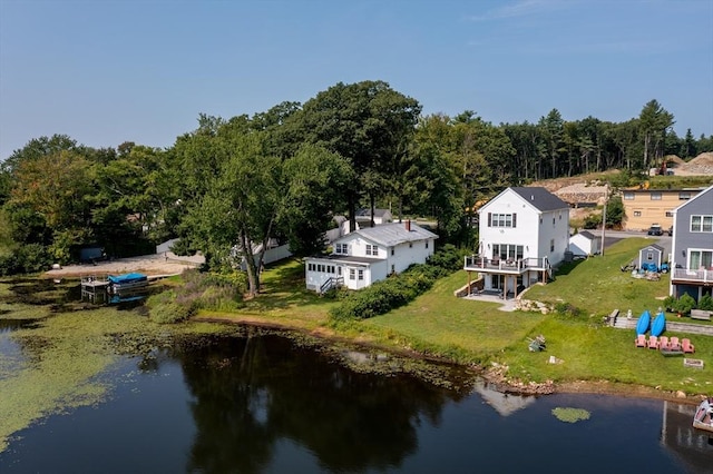 bird's eye view featuring a water view