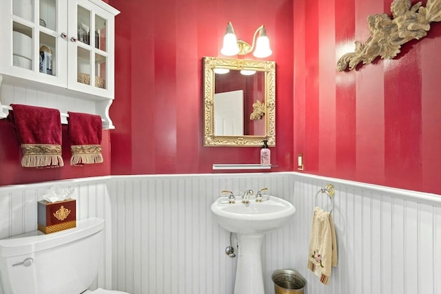 75 Kennedy Cir, Northbridge, MA 01534 - half bathroom featuring a wainscoted wall and toilet