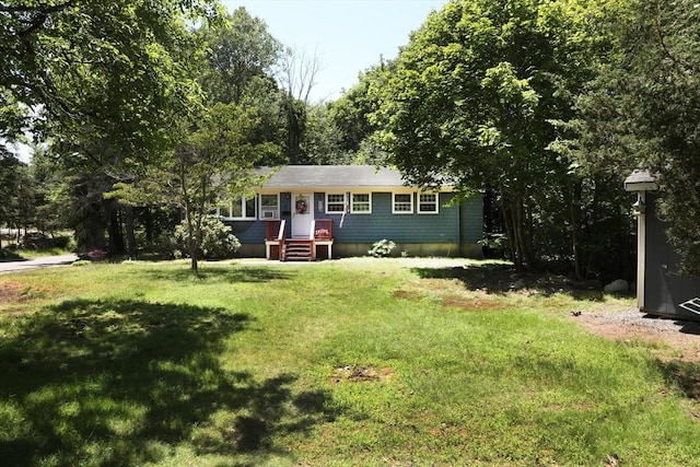 40 Revere St, Gloucester, MA 01930 - ranch-style home with a front yard