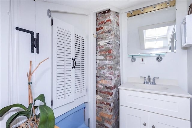 113 N Ridge Rd, Ipswich, MA 01938 - bathroom featuring vanity