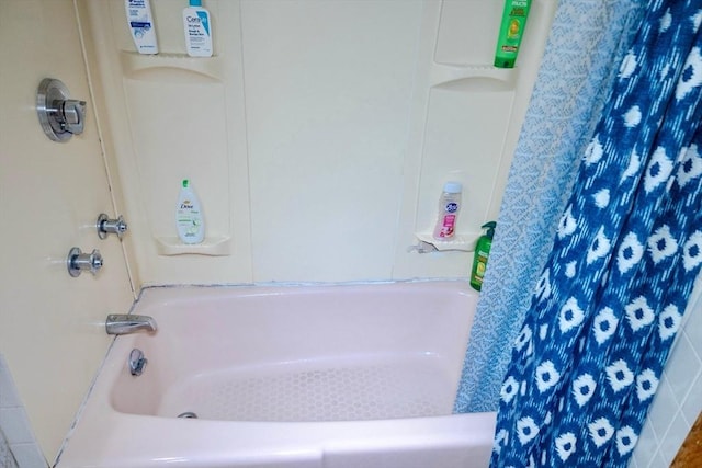 82 Jefferson Ave, Everett, MA 02149 - full bath featuring shower / tub combo