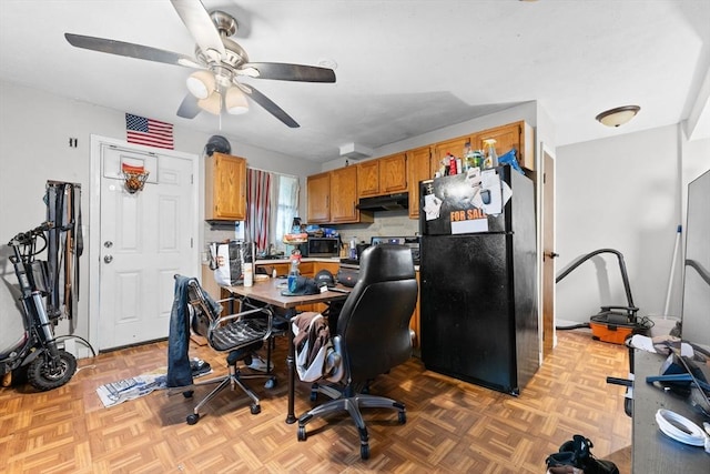 59 Harvard St, Everett, MA 02149 - office space with ceiling fan