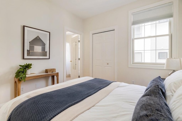 bedroom with a closet