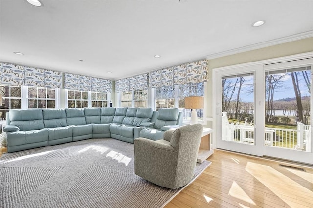 sunroom / solarium featuring visible vents