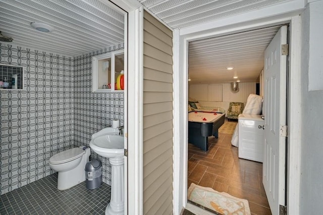 104 Kings Cove Beach Rd, Weymouth, MA 02191 - half bathroom with toilet