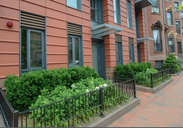 691 Massachusetts Ave Unit 102, Boston, MA 02118 - view of exterior entry