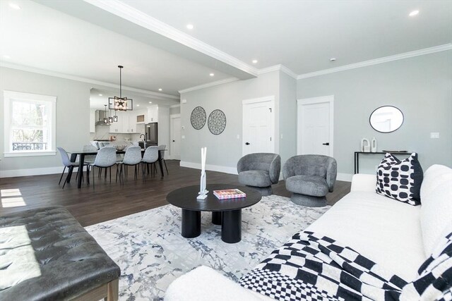 living area with recessed lighting, baseboards, and dark wood-style floors