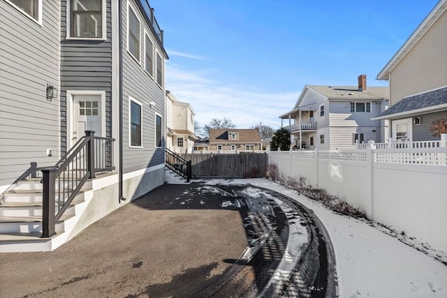 39 Bonner Ave Unit 39, Medford, MA 02155 - view of yard featuring a residential view