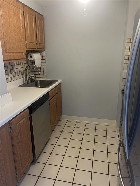 750 Davol St Unit 415, Fall River, MA 02720