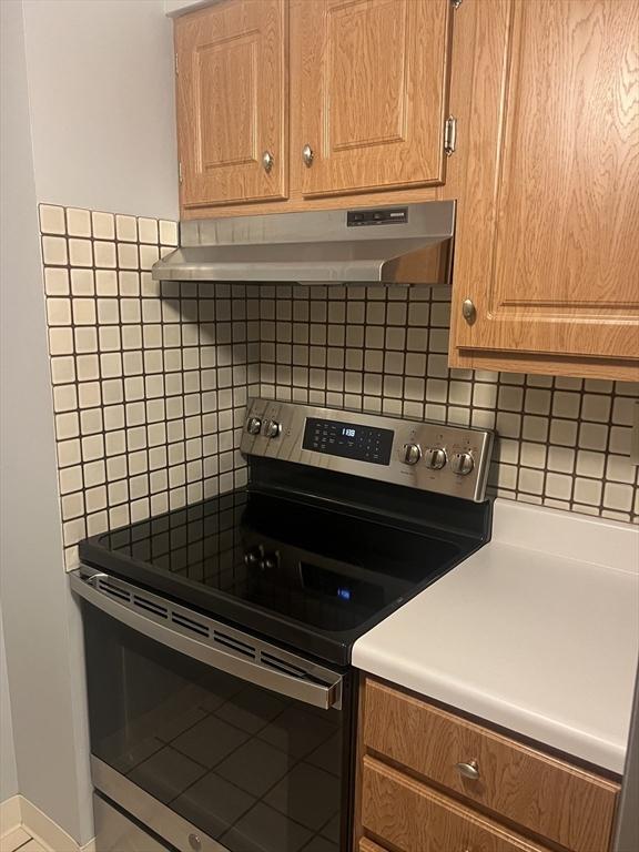 750 Davol St Unit 415, Fall River, MA 02720