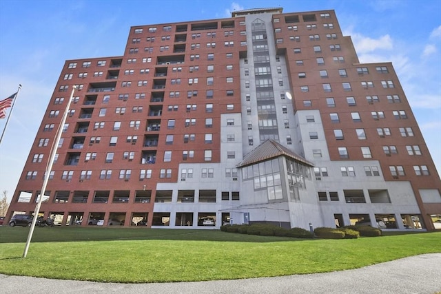 750 Davol St Unit 415, Fall River, MA 02720