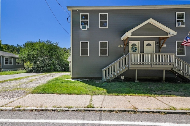 view of front of home with covered porch