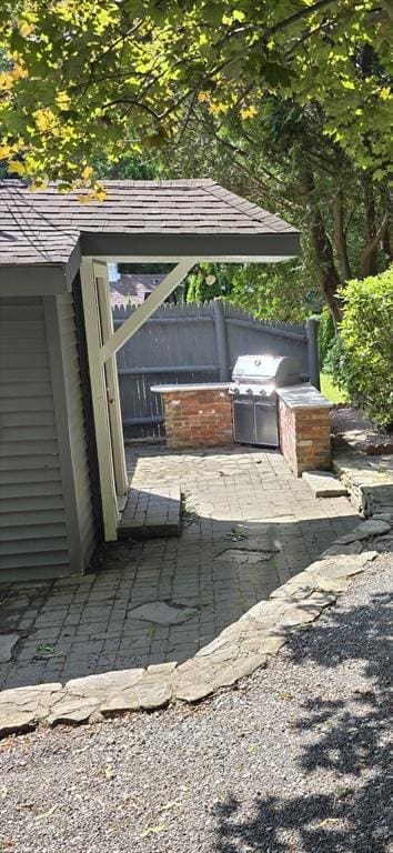 31-33 Mathews Dr, Wayland, MA 01778 - view of parking