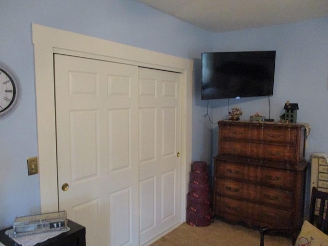 360 Russells Mills Rd, Dartmouth, MA 02748 - bedroom featuring a closet