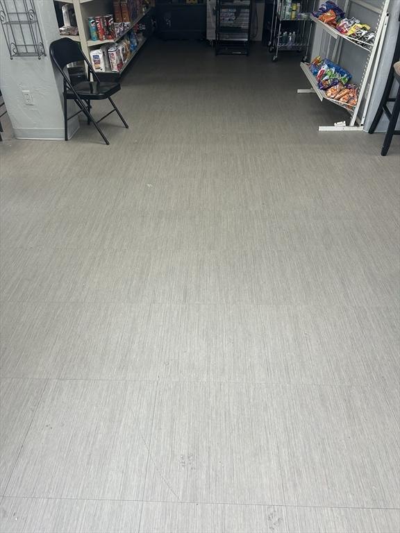 831 N Shore Rd, Revere, MA 02151 - interior space