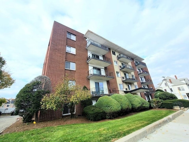 80 Main St Unit 20, Malden, MA 02148 - view of apartment building / complex