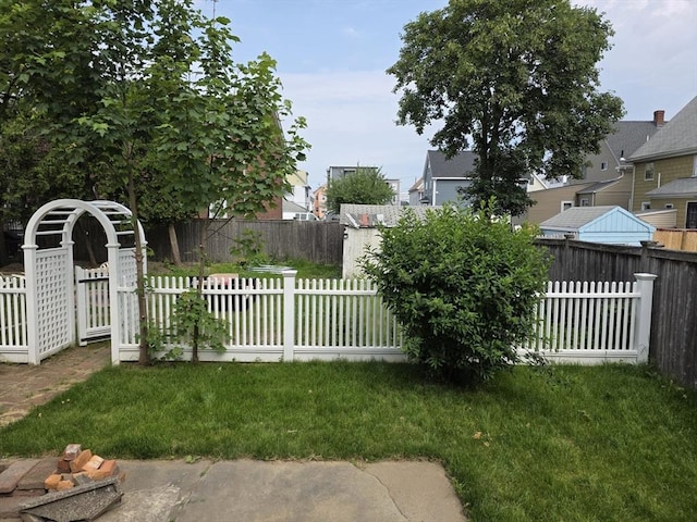 32 Central Ave, Everett, MA 02149 - view of yard with a residential view