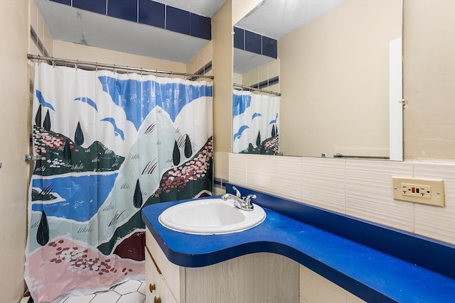 14 Franklin Ter, Boston, MA 02136 - full bathroom with vanity and curtained shower