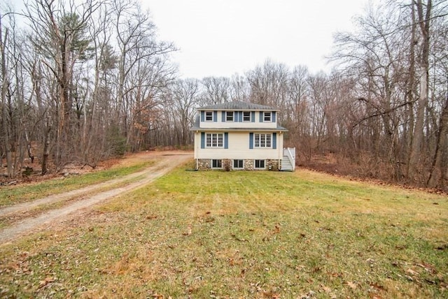 front of property with a front lawn