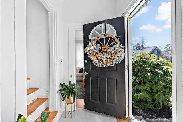 view of exterior entry featuring stucco siding