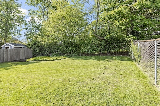 68 Spring Rd, Nahant, MA 01908 - view of yard