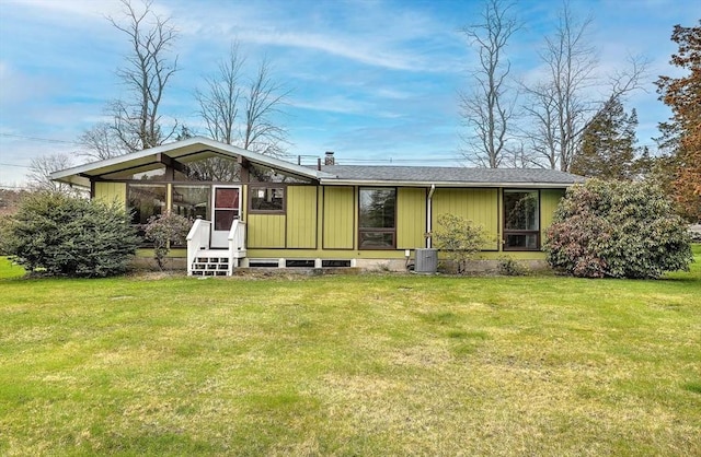 622 Pike Ave, Attleboro, MA 02703 - view of front of property featuring a front lawn and central AC unit