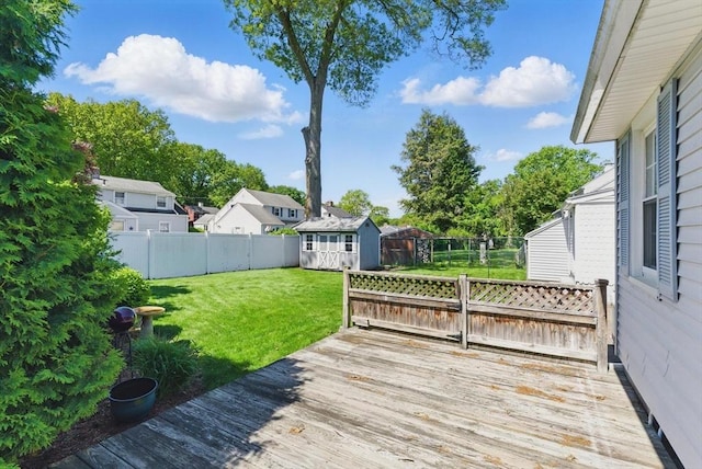 31 Fallston St, Springfield, MA 01119 - wooden terrace featuring a residential view