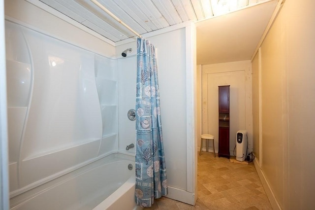 135 Elm St, Southbridge, MA 01550 - bathroom with shower / bath combo