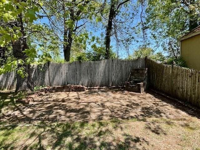 view of fenced backyard