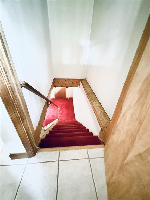 3 Teal Cir, Fairhaven, MA 02719 - view of staircase