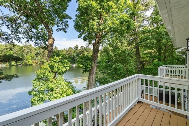 72 S Shore Dr, Sturbridge, MA 01566 - balcony featuring a water view