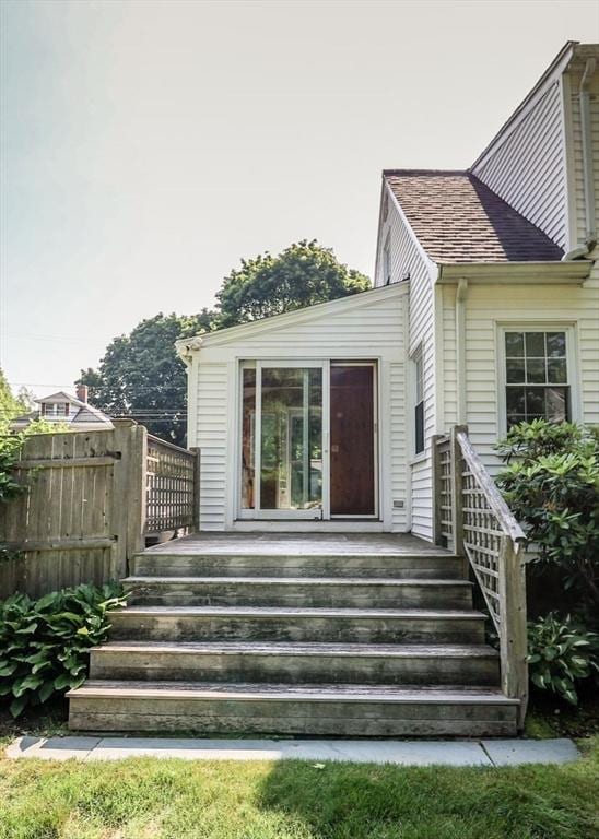 53 Perkins St, Stoneham, MA 02180 - entrance to property