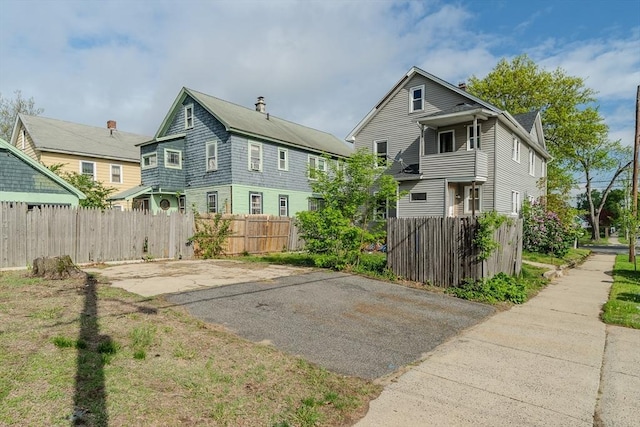 229 Saint James Blvd, Springfield, MA 01104 - back of house with fence