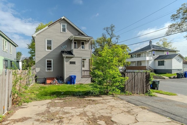 229 Saint James Blvd, Springfield, MA 01104 - rear view of property with fence