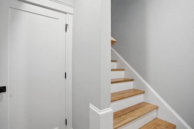 61 Lyndhurst St Unit A, Boston, MA 02124 - view of stairs