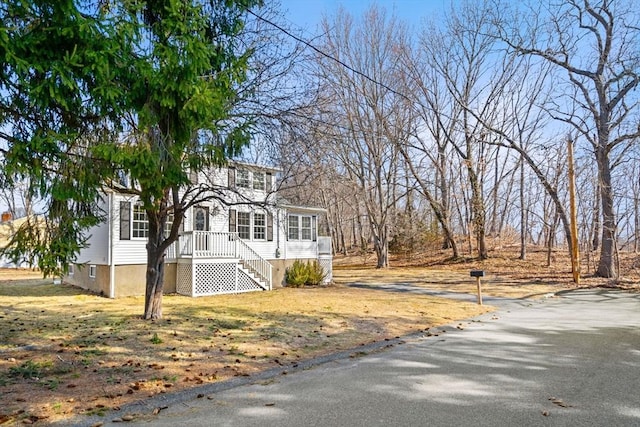 view of front of property