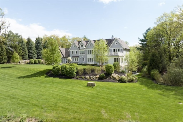 8 Hidden Rd, Weston, MA 02493 - view of front of home with a front yard