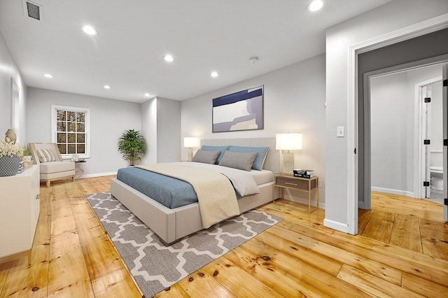 853 Oxford St S, Auburn, MA 01501 - bedroom with light wood-style floors, baseboards, and recessed lighting