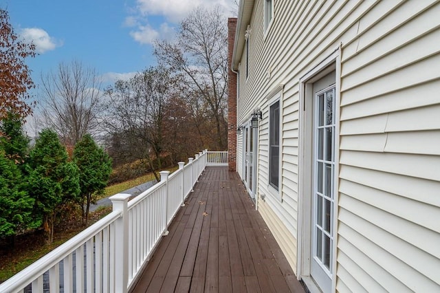 853 Oxford St S, Auburn, MA 01501 - view of wooden terrace