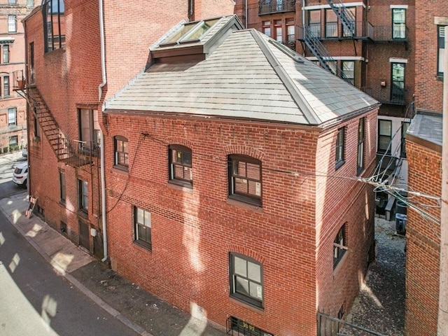 view of building exterior