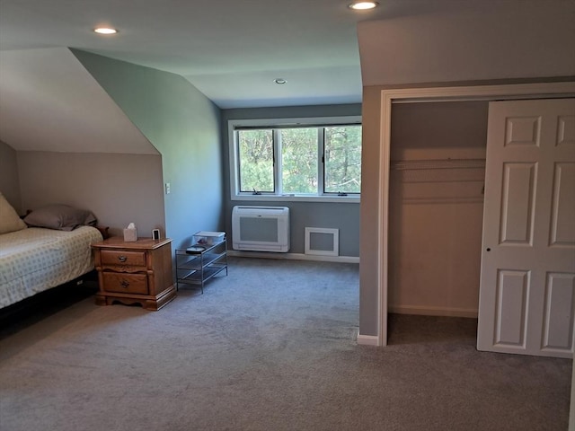3901 Woodbridge Rd Unit 3901, Peabody, MA 01960 - bedroom featuring carpet flooring, recessed lighting, a closet, lofted ceiling, and baseboards