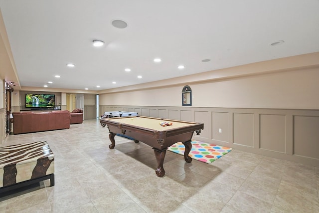 recreation room with pool table