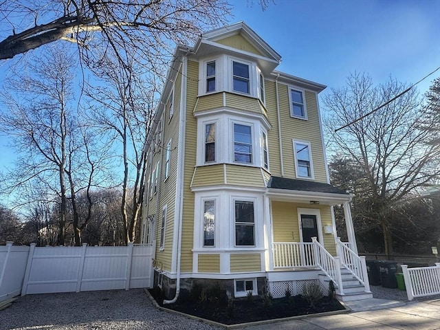 view of front of home featuring a porch