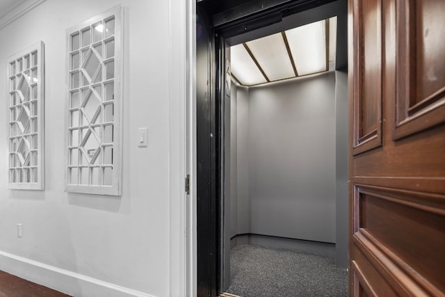 room details with elevator