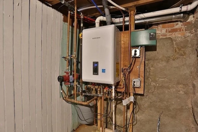 15 Phillips St, Weymouth, MA 02188 - utilities featuring water heater