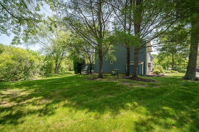 19 Garden St Unit 107, Danvers, MA 01923 - view of green lawn