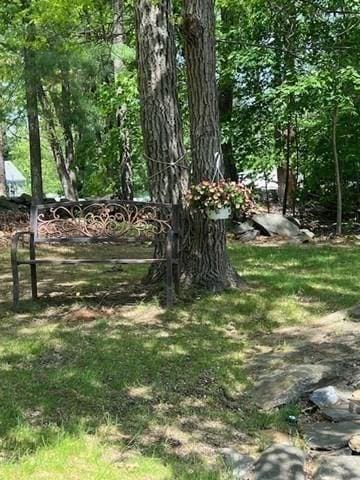 10 Atherton Rd, Hudson, MA 01749 - view of yard