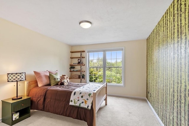 31 Fort Pond Hill Rd, Littleton, MA 01460 - bedroom with light colored carpet and wallpapered walls