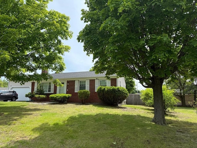 16 Firglade Dr, Attleboro, MA 02703 - ranch-style home with a garage and brick siding