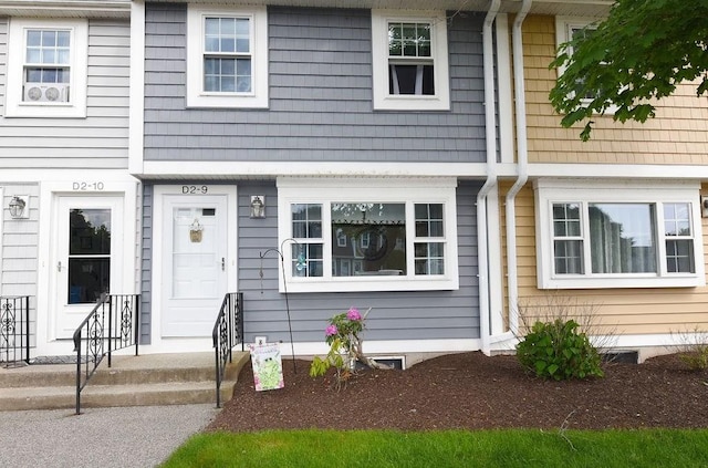 9 Lydon Ln Unit D2, Halifax, MA 02338 - view of front of house